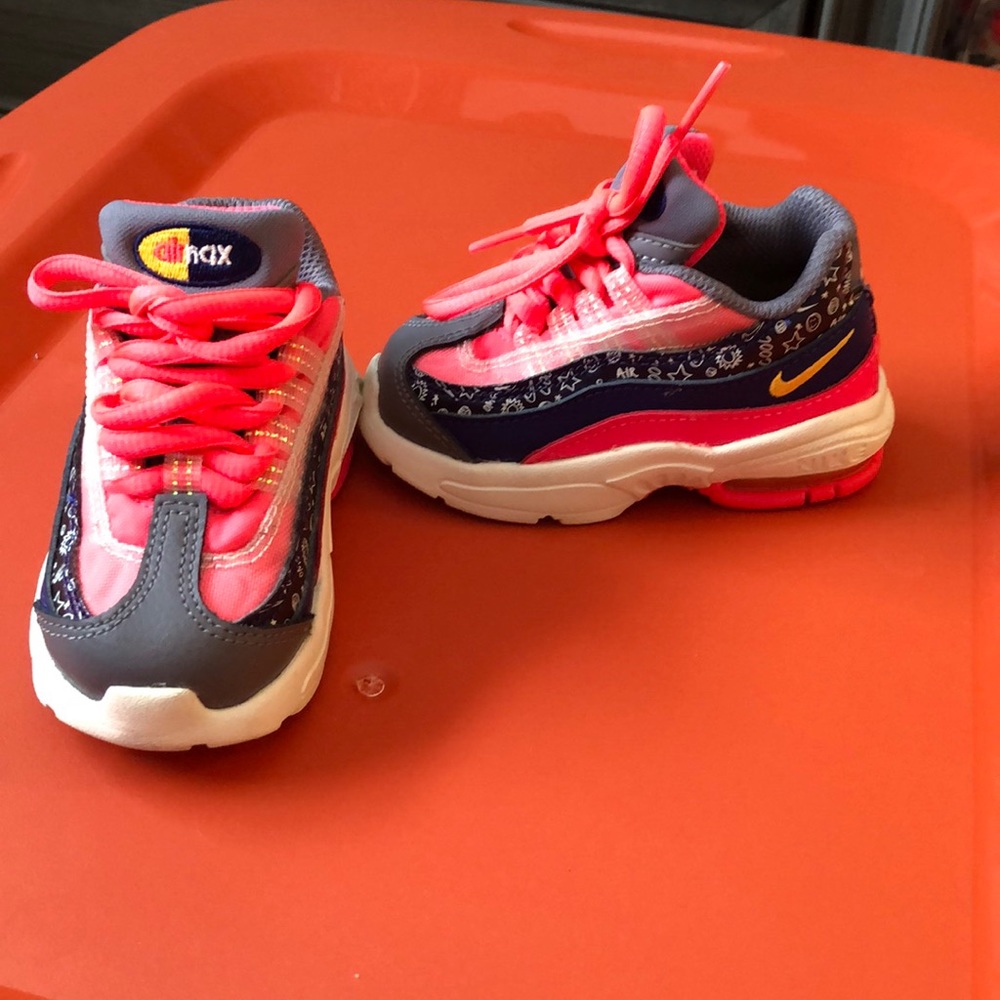 Nike AirMax size 5c